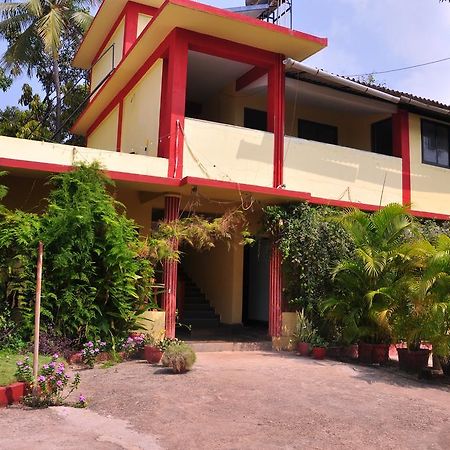 Castelinho'S Home Away From Home Anjuna Exterior photo